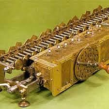 Maquina de multiplicar de Leibniz.