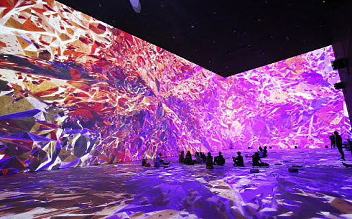 Museums, and other art functions begin to exhibit media art