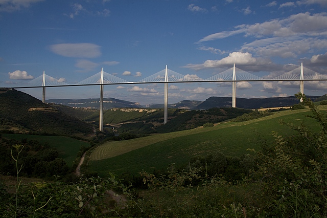 El Viaducto De Millau.(Francia)