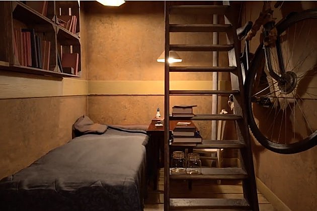 anne and her family are in the secret annex