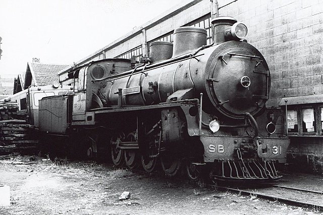 Se construye el primer ferrocarril impulsado por vapor