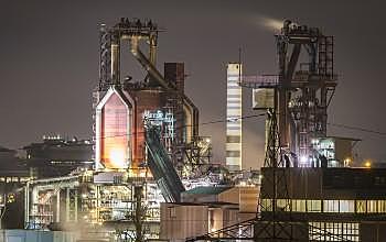 LA INDUSTRIA EMPIEZA A CRECER