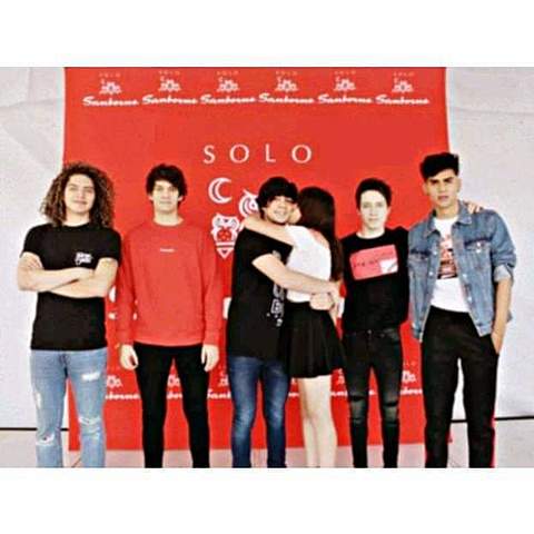 FIRMA DE AUTÓGRAFOS CD9