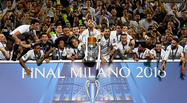 Acudir a la final de la champion de Milan