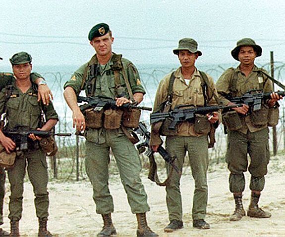 Green Berets sent to South Vietnam