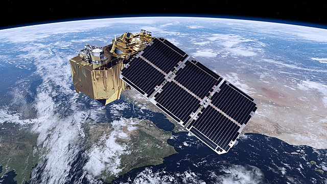 PRIMER SATÉLITE DE TELECOMUNICACIONES