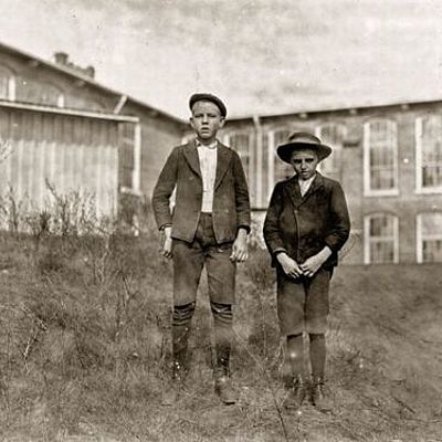 Timeline: UN RECORRIDO POR LA HISTORIA DE LA INFANCIA Y ADOLESCENCIA