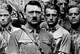 Hitler se afilia al NSDAP