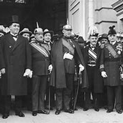 Timeline: CRISIS DE LA RESTAURACIÓN, CAÍDA DE LA MONARQUÍA, DICTADURA PRIMO DE RIVERA Y SEGUNDA REPÚBLICA.