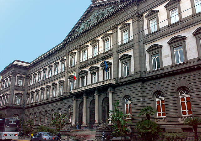 Universidad de Nápoles Federico II
