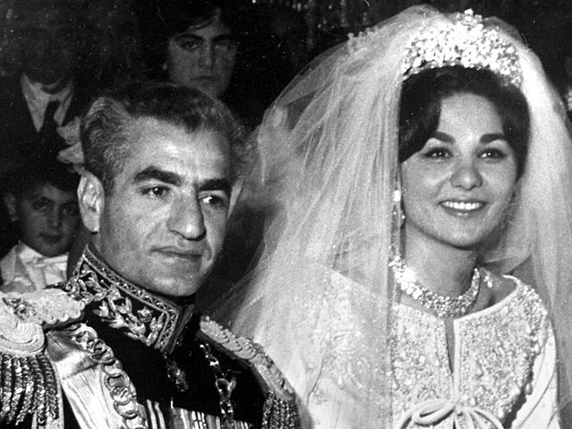 El Sha de Persia llega a Venezuela