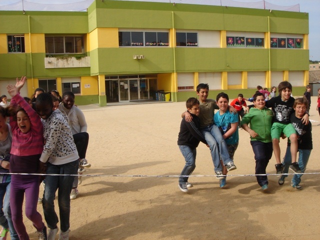 Organitzem una gimcana al pati!