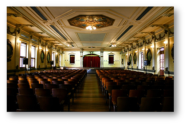 "Grandes Artistas cuyos lienzos y bronces ilustran la Sala de conciertos del Conservatorio del Tolima”