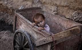 LOS NIÑOS EN LA SOCIEDAD