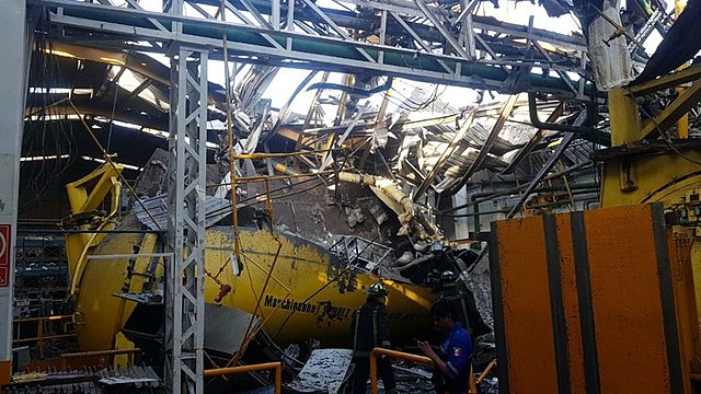 Explosión de fabrica de vidrio en Ecatepec