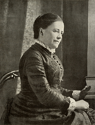 Wallace se casa con Annie Mitten y tuvieron 3 hijos.