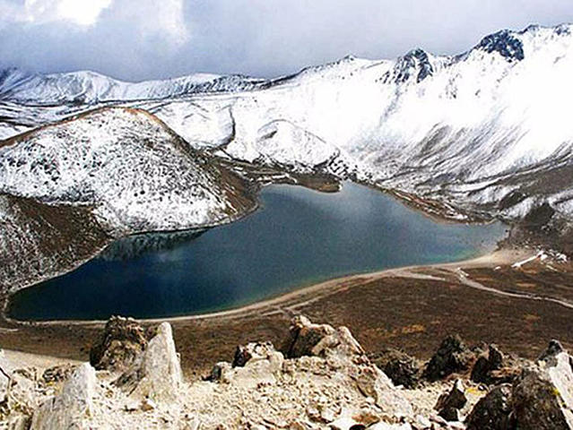 MUERE UNA JOVEN AL CAER EN EL CRÁTER DEL NEVADO DE TOLUCA