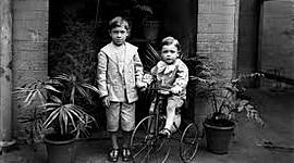 Timeline: HISTORIA DE LA INFANCIA Y LA ADOLESCENCIA