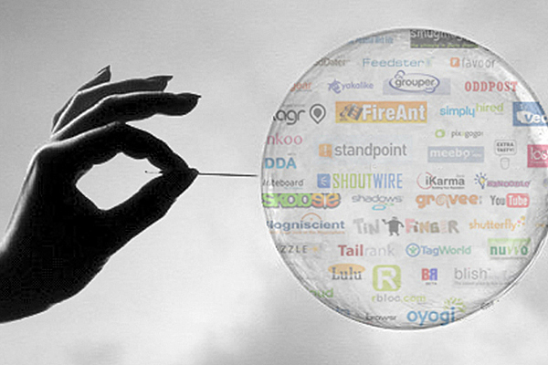 La ¨Burbuja de internet¨ estalla.