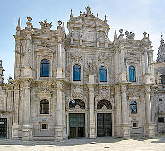 Fachada de la Azabachería