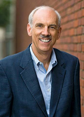 Robert O.Keohane rámutat a neoliberalizmus és neorealizmus közötti különbségre