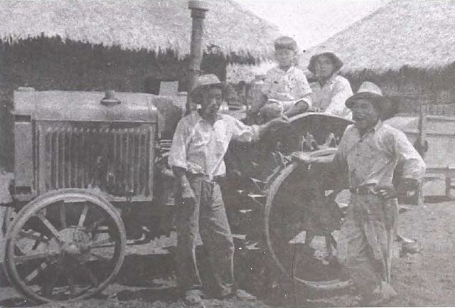 Ingreso del primer tractor al Valle del Cauca