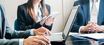 Keith D. y Bloomstrom R. exponen  las auditorías administrativas que se han desarrollado como una forma de evaluar la eficiencia y la eficacia de varios sistemas de una organización