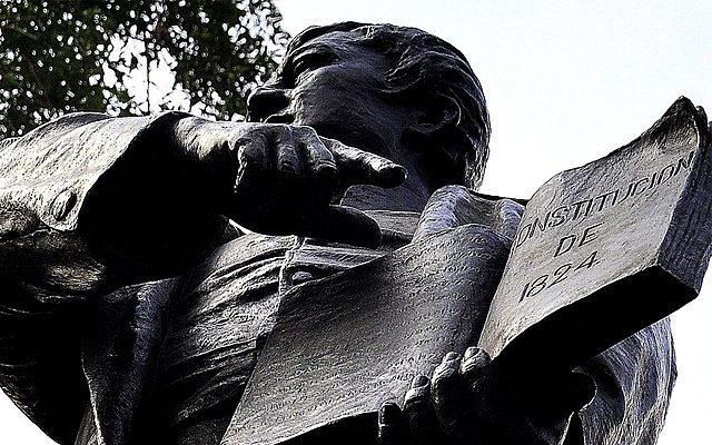 El Estado de Coahuila y Texas promulgan su primer Constitución