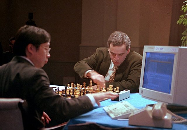 Deep Blue vence a Kasparov