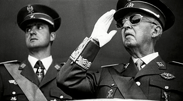 Juan Carlos es elegido sucesor