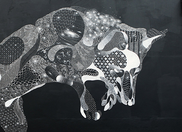 Clara - Naturel / Artificiel / Philippe Baudelocque: "Fox" (mur noir, craie. Paris)