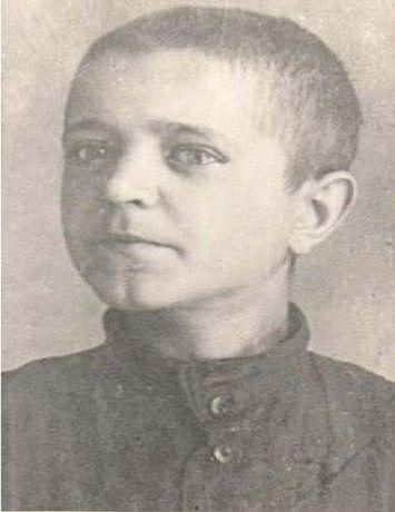 Награжден медалью бригадир фронтовой бригады Сергей Вышкварка