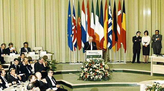 Traktat w Maastricht