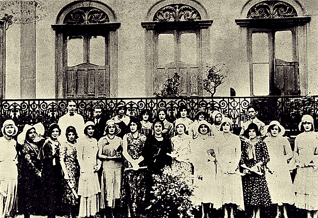 El estado ofrece atención médica preventiva a los trabajadores y sus familias.