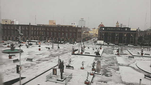 Intensa lluvia con granizo en Toluca