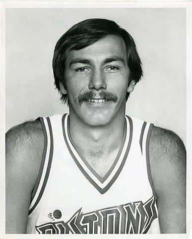 First person to make a three pointer