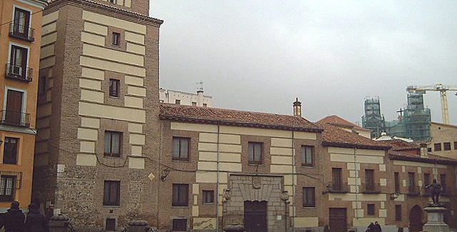 Torre y casa de los Lujanes