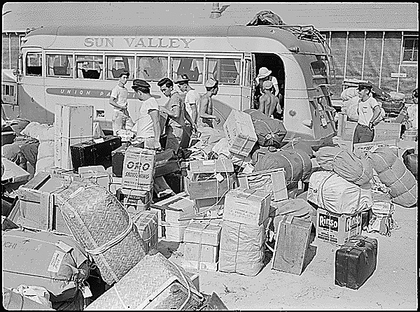 Jeanne and her Family are Evacuated to Manzanar