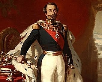 Napoleón III asume plenos poderes.