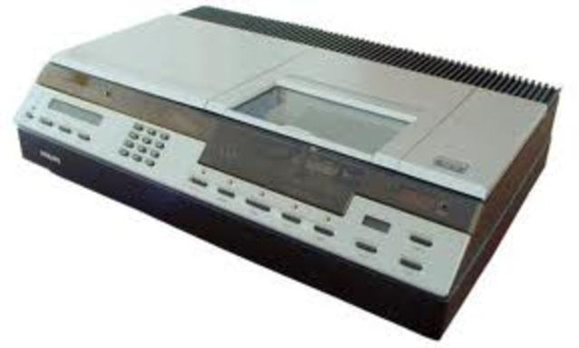 PHILIPS Y GRUNDIG DESARROLLA EL VIDEO 2000