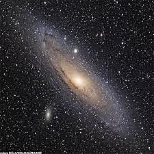 Galaxer har uppstått/håller på att uppstå