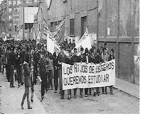 Publicacion de La escuela capitalista en Francia.