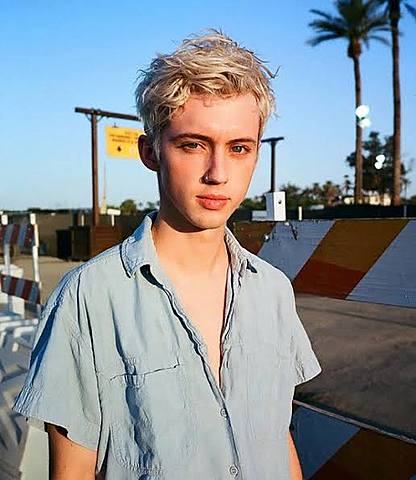 También participó en..