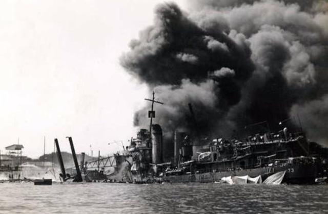 BOMBARDEO DE PEARL HARBOUR