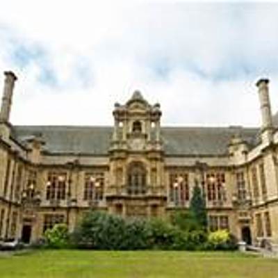 Timeline: Historia de la educación Superior