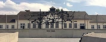 Es construeix el primer camp de concentracio "Dachau"