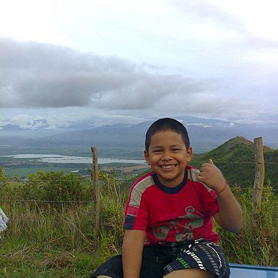 Timeline: biografia de jhon alexander torres