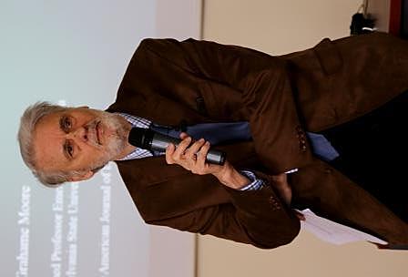 Teoría de la distancia transaccional