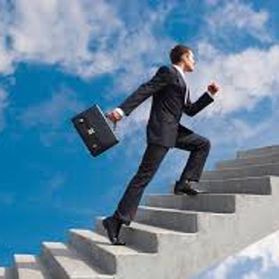 Timeline: L'ascens del totaliratisme