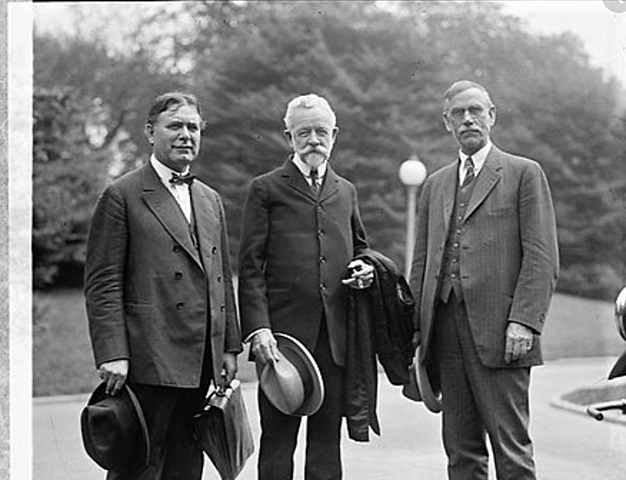 US Senate rejects Treaty of Versailles